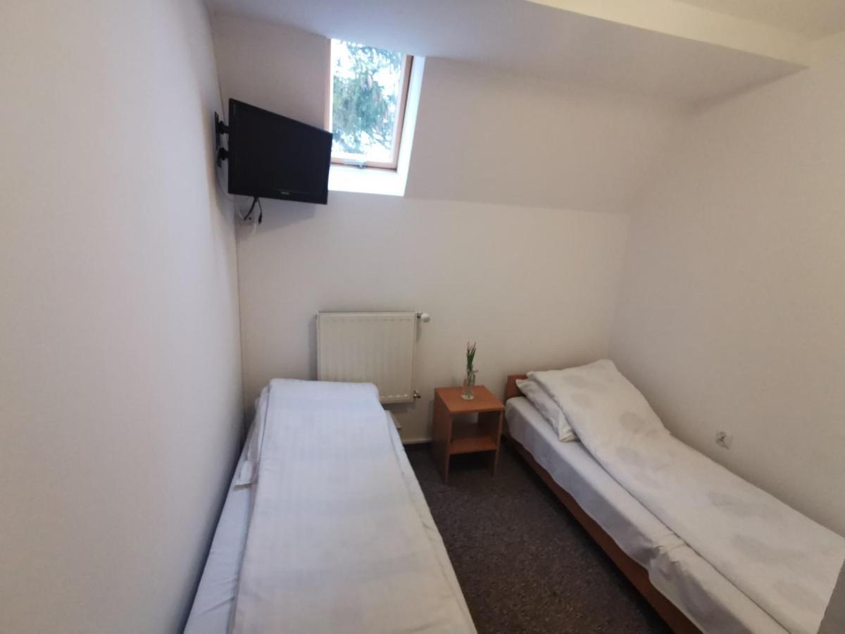 Hotel Straszny Dwor Duszniki Zdrój Zimmer foto