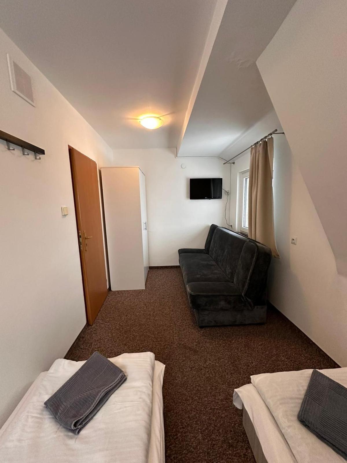 Hotel Straszny Dwor Duszniki Zdrój Zimmer foto