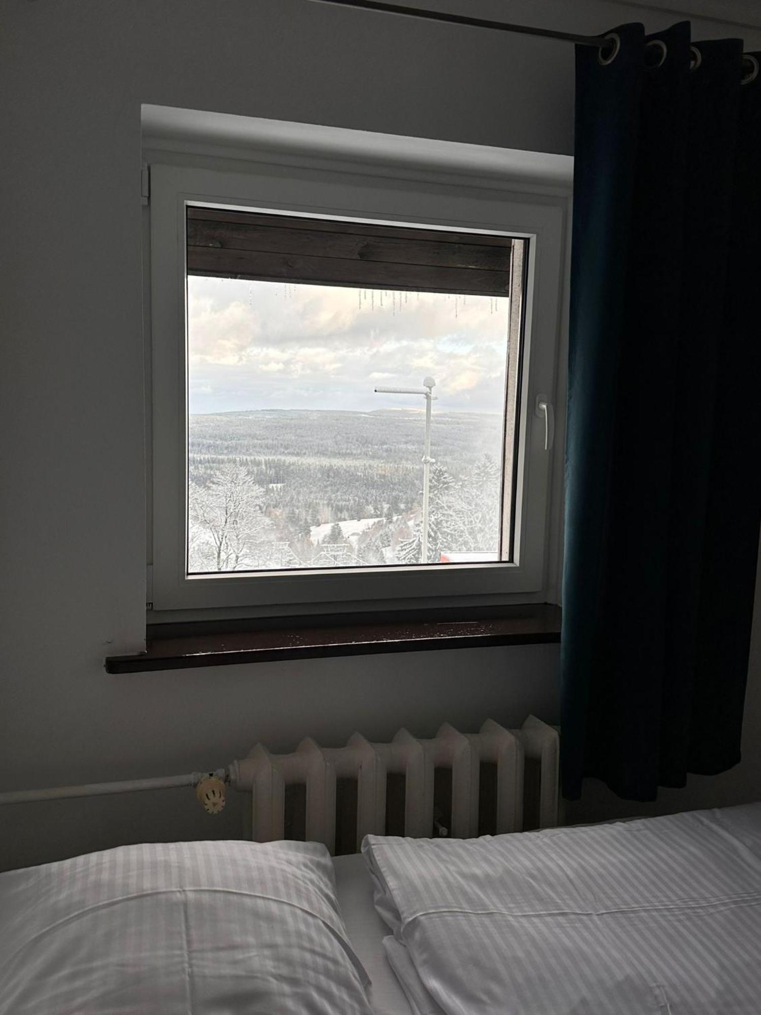 Hotel Straszny Dwor Duszniki Zdrój Zimmer foto